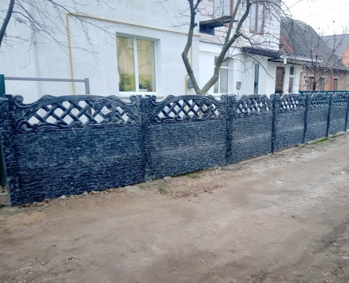 Бетонний паркан Карпатський Камінь монтаж